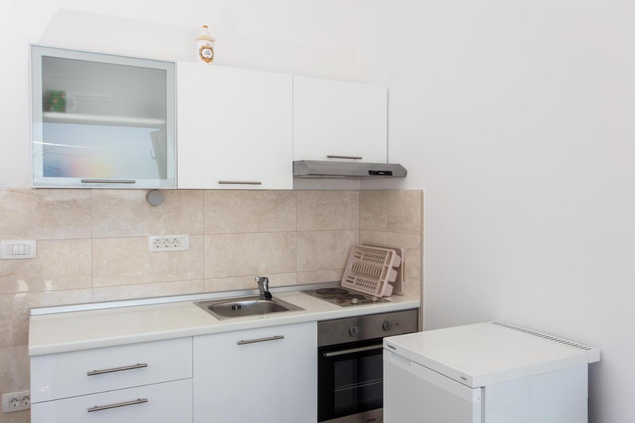Apartment Ari *