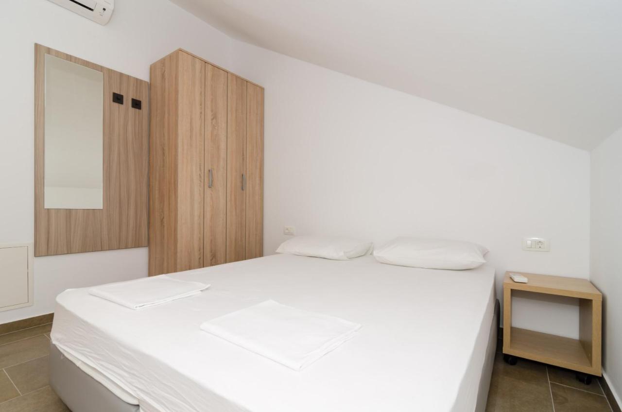 Apartment Ari *